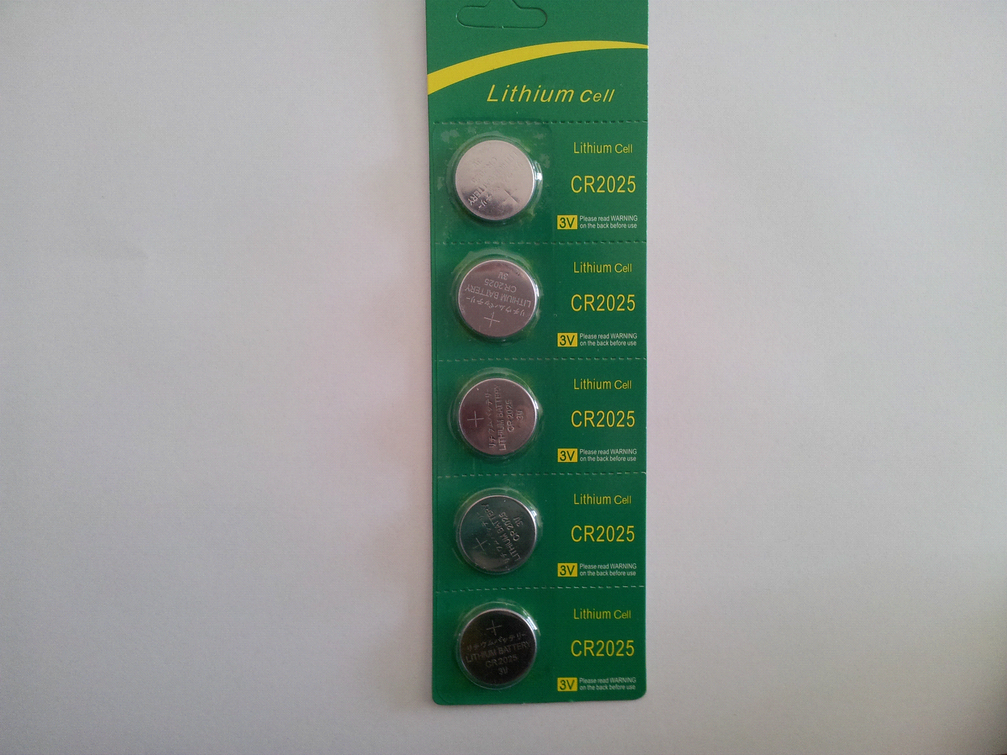 LITHIUM COIN CELL BUTTON BATTERY CR2025 CARD OF 5 AU$8.